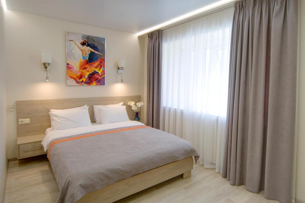 Arena Apartments Kiev Luaran gambar