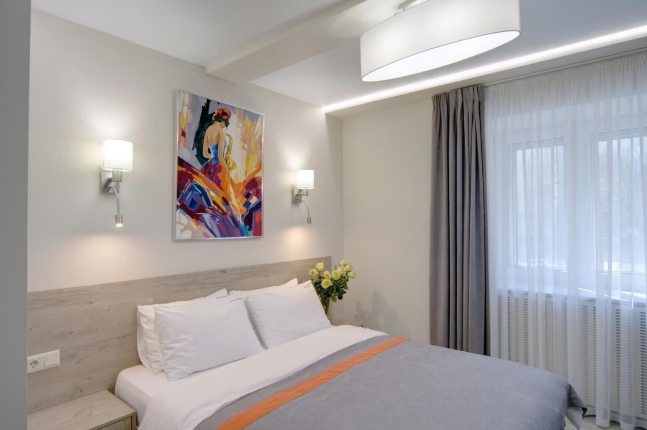 Arena Apartments Kiev Luaran gambar